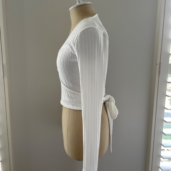 Off White Ribbed Crop Top - Picture 2 of 5